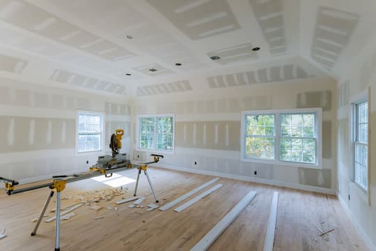 Strakke wandafwerking en voorbereiding voor stucwerk
